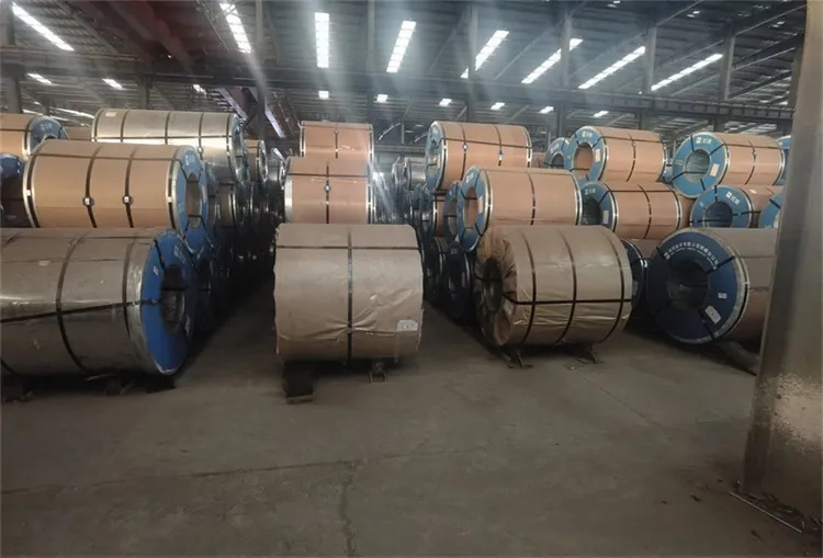 铝卷板的表面出现黑色的斑点因素知识